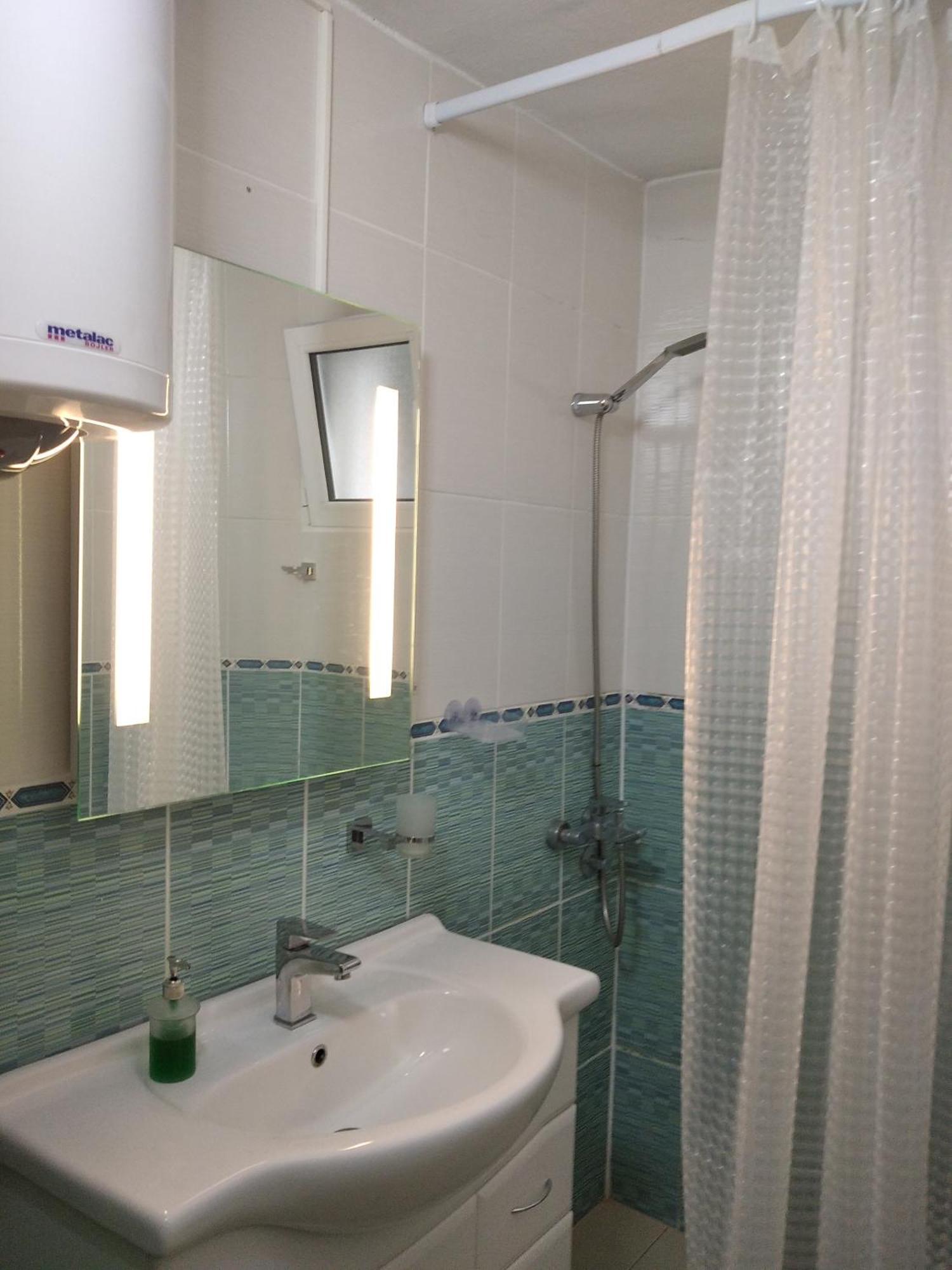 Aparttoni دوبرا فوفا المظهر الخارجي الصورة